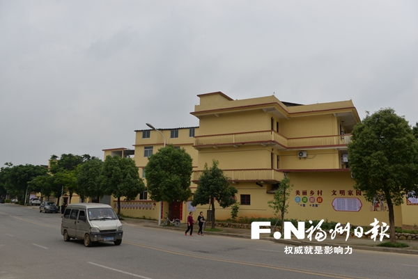闽侯整治“裸房” 千年侯官村展新颜
