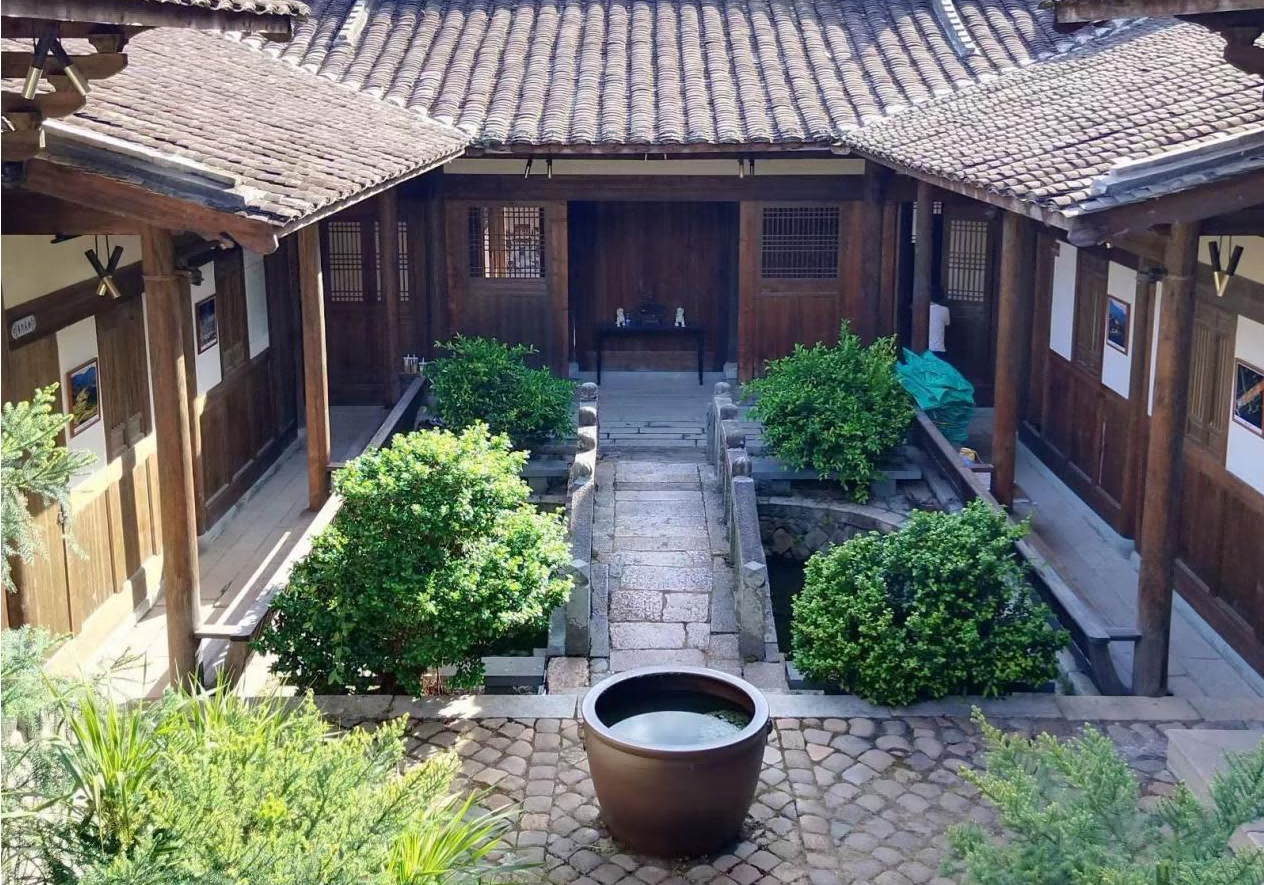 景行书斋内 陈颖岭摄.png